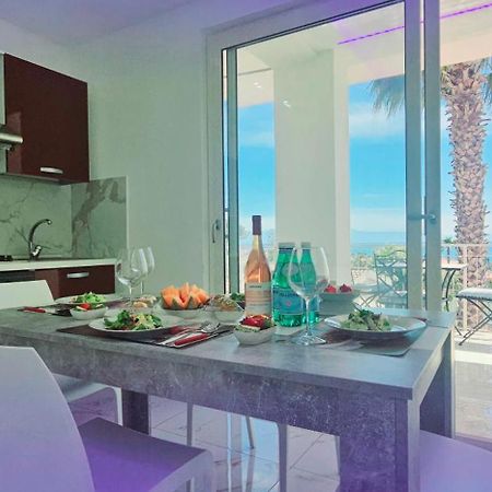 Ninfa Sul Mare Apartments 50 M E T R I Dal Mare Parcheggio Gratuito Custodito Капо-Ватикано Экстерьер фото