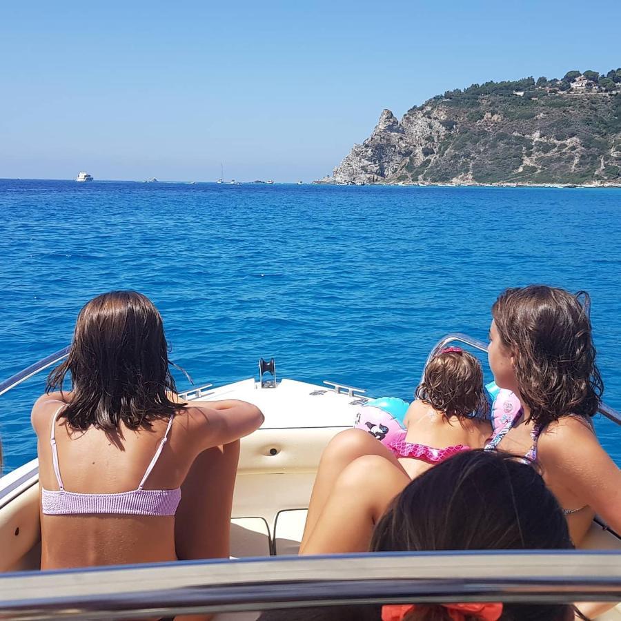 Ninfa Sul Mare Apartments 50 M E T R I Dal Mare Parcheggio Gratuito Custodito Капо-Ватикано Экстерьер фото