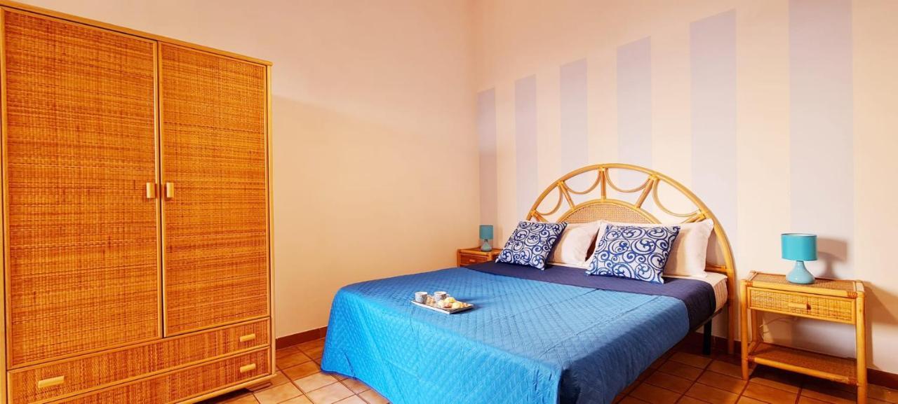 Ninfa Sul Mare Apartments 50 M E T R I Dal Mare Parcheggio Gratuito Custodito Капо-Ватикано Экстерьер фото