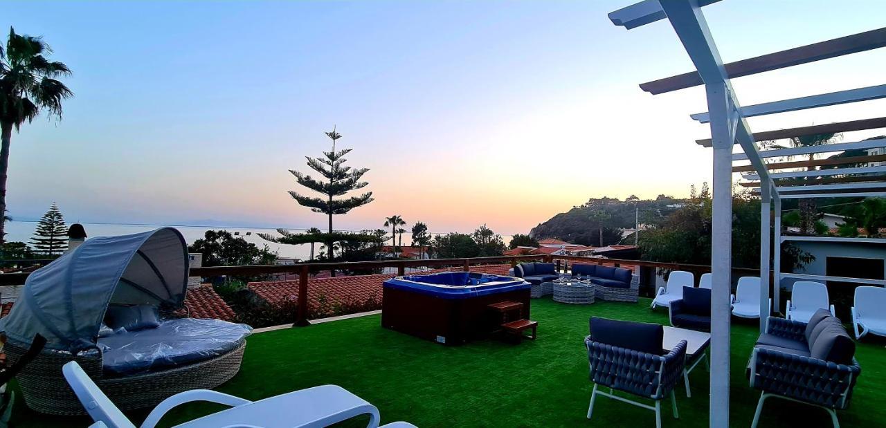 Ninfa Sul Mare Apartments 50 M E T R I Dal Mare Parcheggio Gratuito Custodito Капо-Ватикано Экстерьер фото