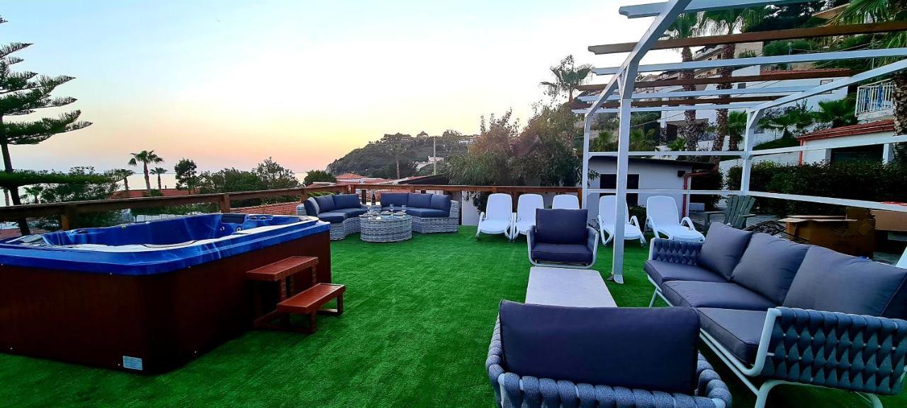 Ninfa Sul Mare Apartments 50 M E T R I Dal Mare Parcheggio Gratuito Custodito Капо-Ватикано Экстерьер фото