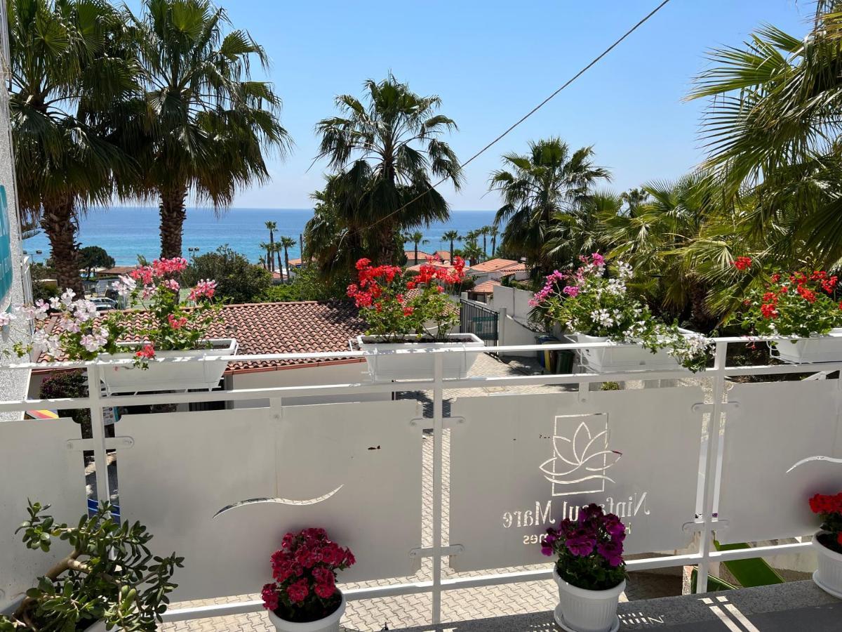 Ninfa Sul Mare Apartments 50 M E T R I Dal Mare Parcheggio Gratuito Custodito Капо-Ватикано Экстерьер фото