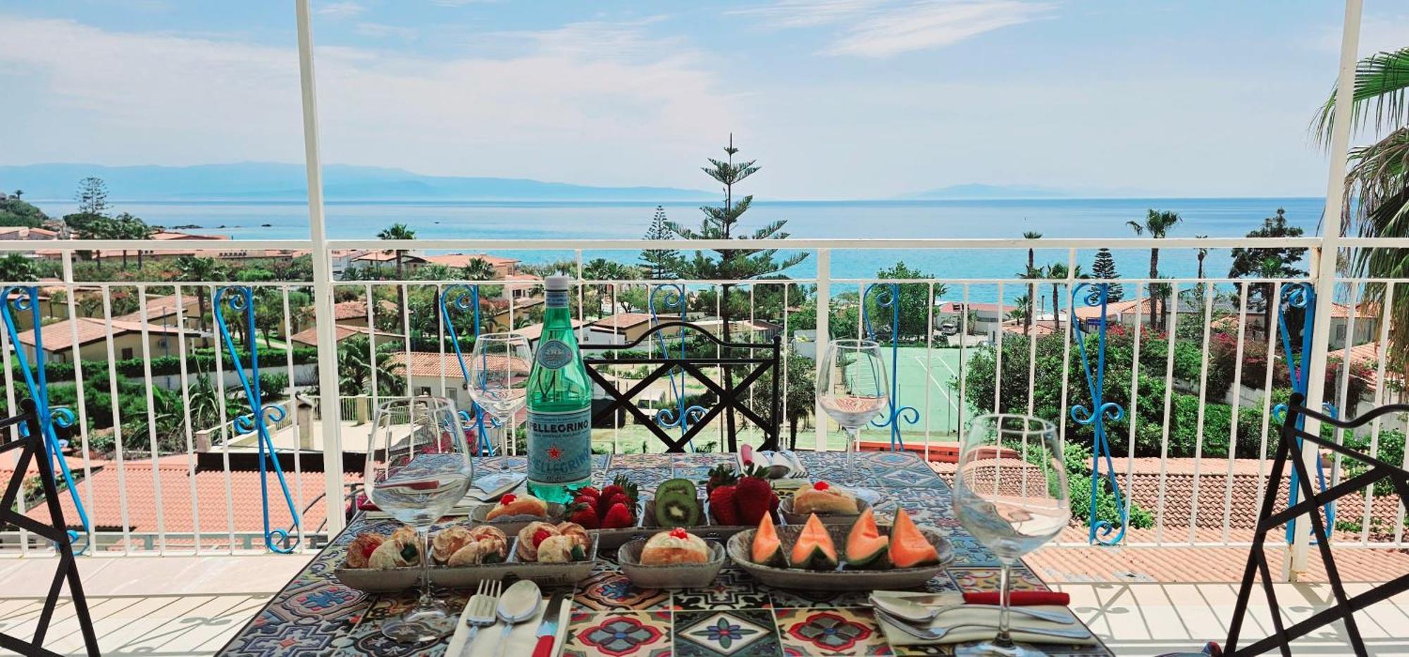 Ninfa Sul Mare Apartments 50 M E T R I Dal Mare Parcheggio Gratuito Custodito Капо-Ватикано Экстерьер фото