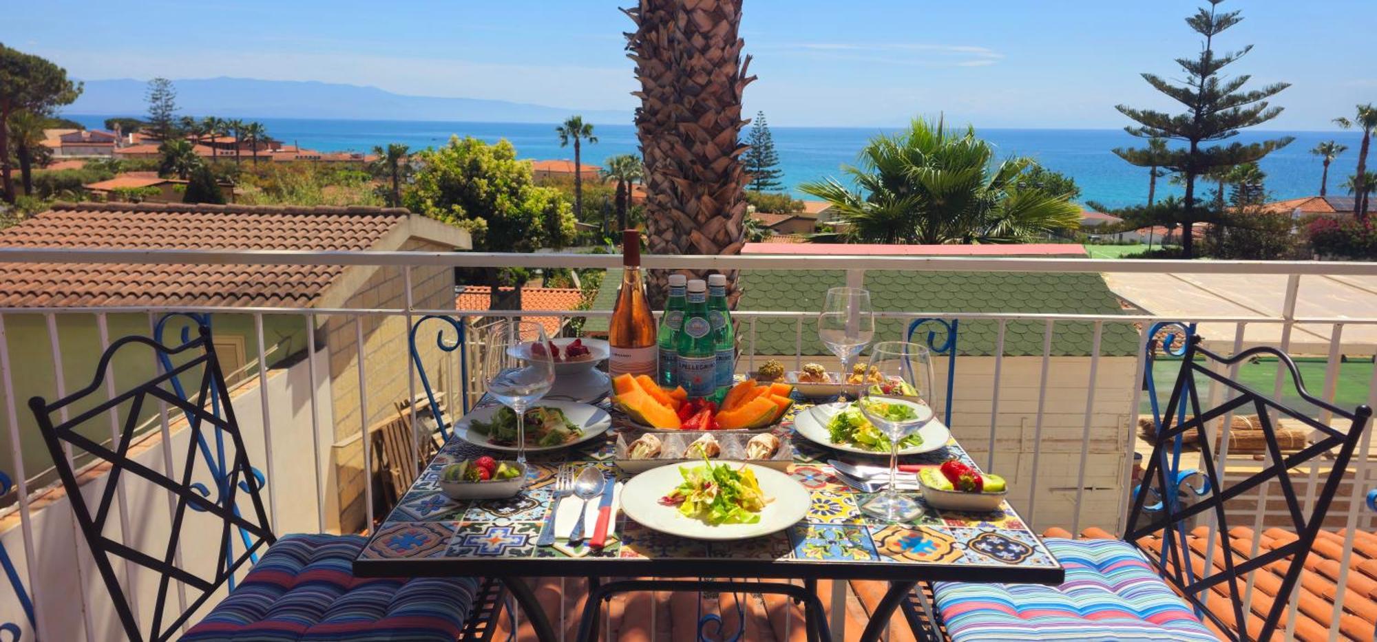 Ninfa Sul Mare Apartments 50 M E T R I Dal Mare Parcheggio Gratuito Custodito Капо-Ватикано Экстерьер фото