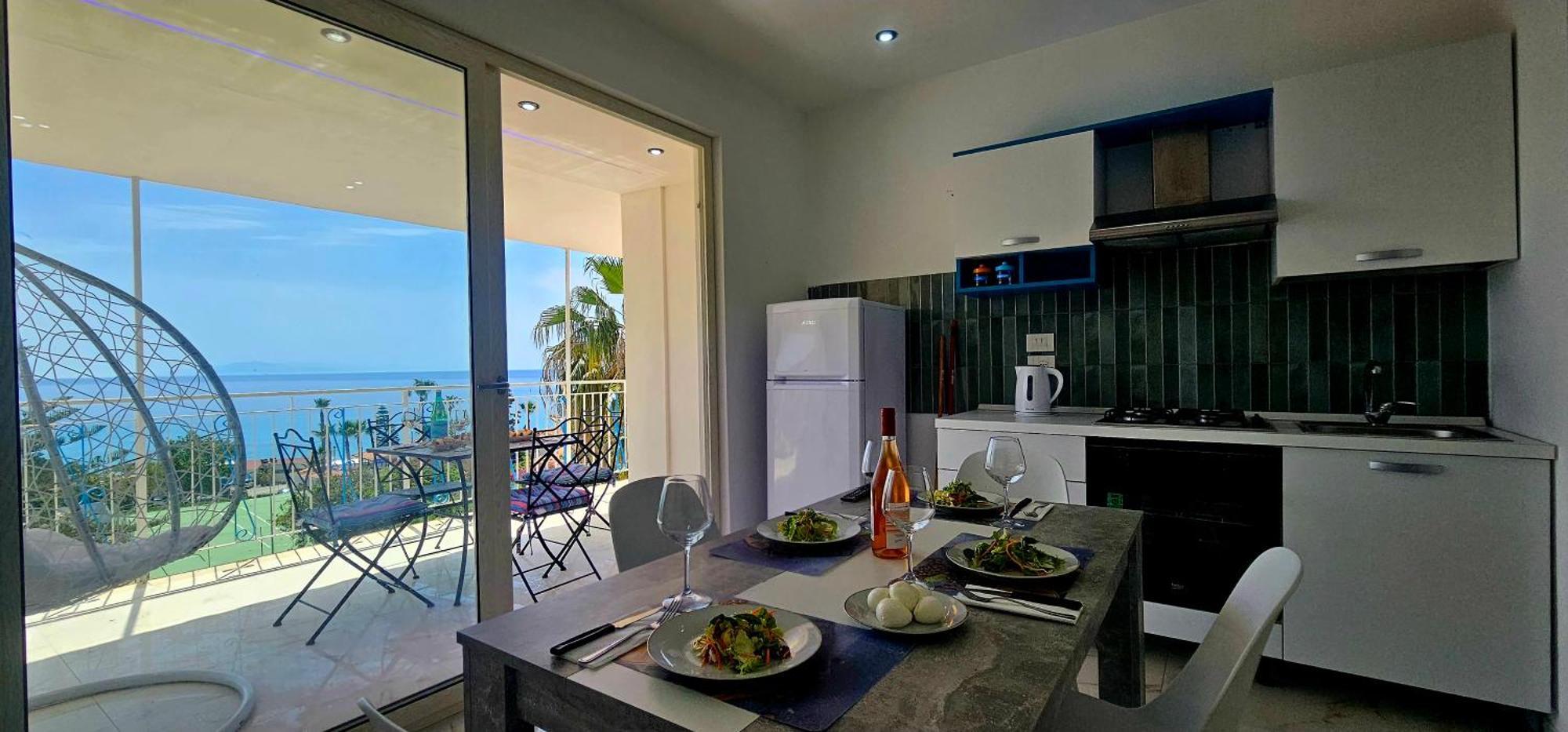 Ninfa Sul Mare Apartments 50 M E T R I Dal Mare Parcheggio Gratuito Custodito Капо-Ватикано Экстерьер фото
